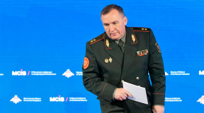 Не сошлись методичками? Как российский военный эксперт подгадил беларускому министру обороны