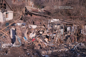 Война, 11 марта. В Херсоне дрон атаковал маршрутку, 20 раненых. Россия ударила управляемыми авиабомбами по Запорожью, среди пострадавших — дети