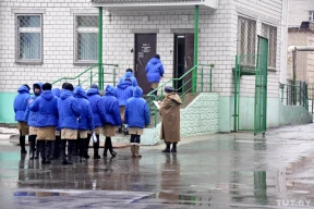 «Ребенка забирают сразу после родов. Она, бедная, ходила 10 дней и не знала, что с ним»